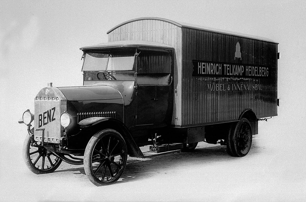 Daimler Trucks: 100 años de historia